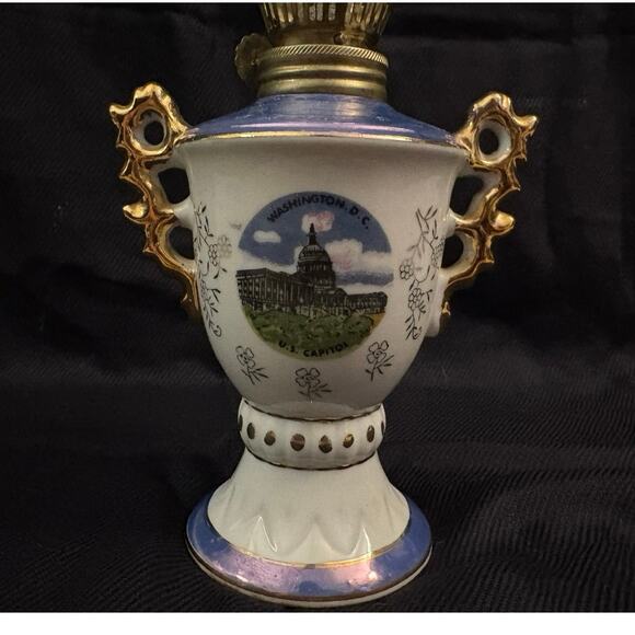 Vintage Washington DC Mini Oil Lamp Gold Trim Accents With Globe Ruffle Globe - Picture 2 of 10